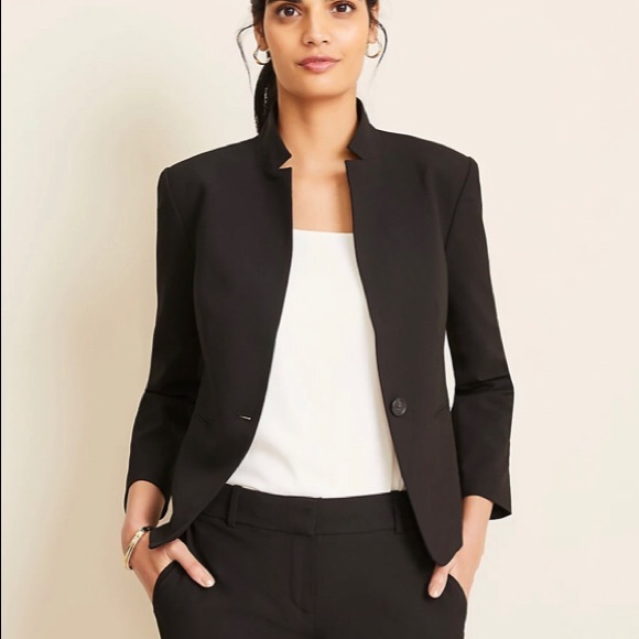 NEW Ann Taylor Seasonless 1 button navy blazer - Picture 3 of 12